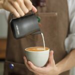 Jarra Arte Latte Art Turbo 450ml Negra | MHW-3Bomber - Imagen 3