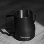 Jarra Arte Latte Art Turbo 450ml Negra | MHW-3Bomber - Imagen 2